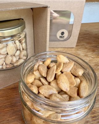 Pekný večer s príjemne chrumkavými mandľami - to je presne to, čo potrebujete po dlhom dni.🥰...